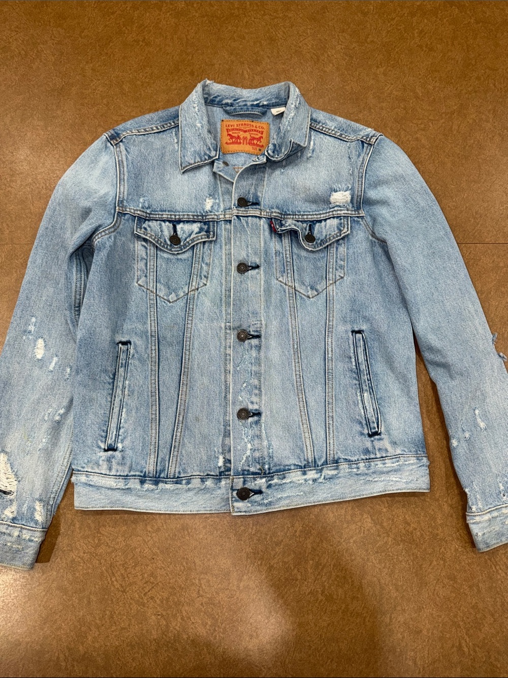 Levi Strauss Light Wash Distressed Denim Jacket • See ALL Photos • Size Medium